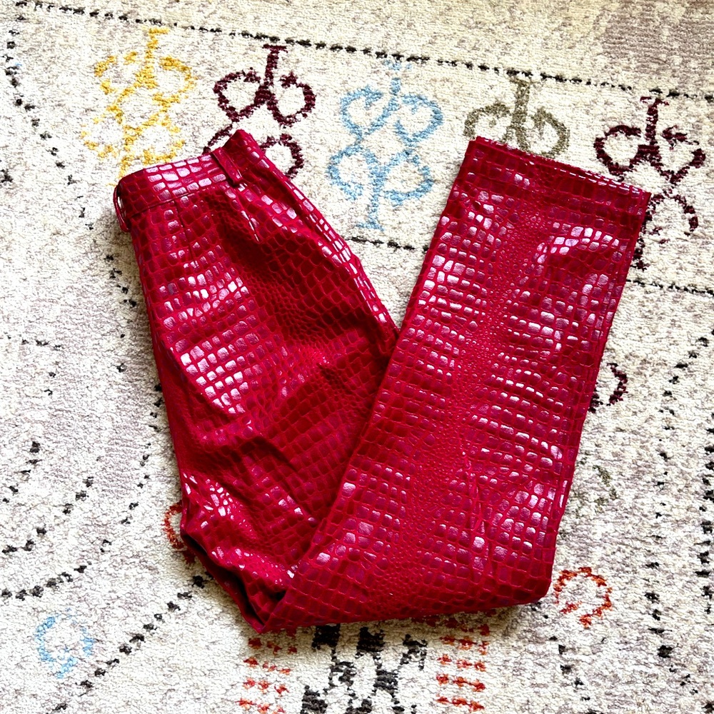 Vintage snake skin pattern red pants high waisted size 27